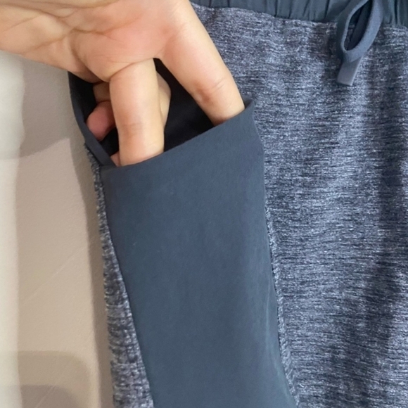 Athleta Excursion Hybrid Mid-Rise Tennis Skort in Dark and Heathered Gray Sz S - Picture 5 of 9